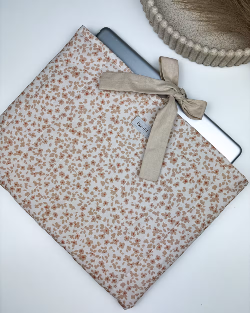 Etui na Tableta Beige Bloomie 2 bezowe etui na tablet handmade