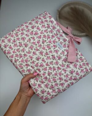 etui handmade w kwiaty