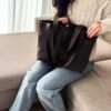 brązowa torebka shopper