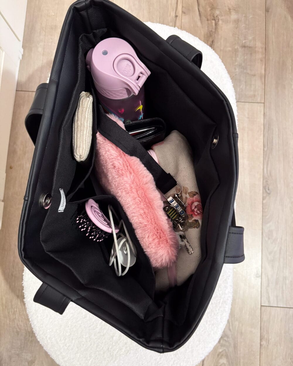 torebka shopper Laveni mieszcząca laptopa i dokumenty A4