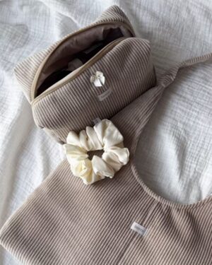 torebka hobo i kosmetyczka jasny beż