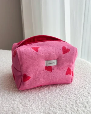 mini kosmetyczka w serca