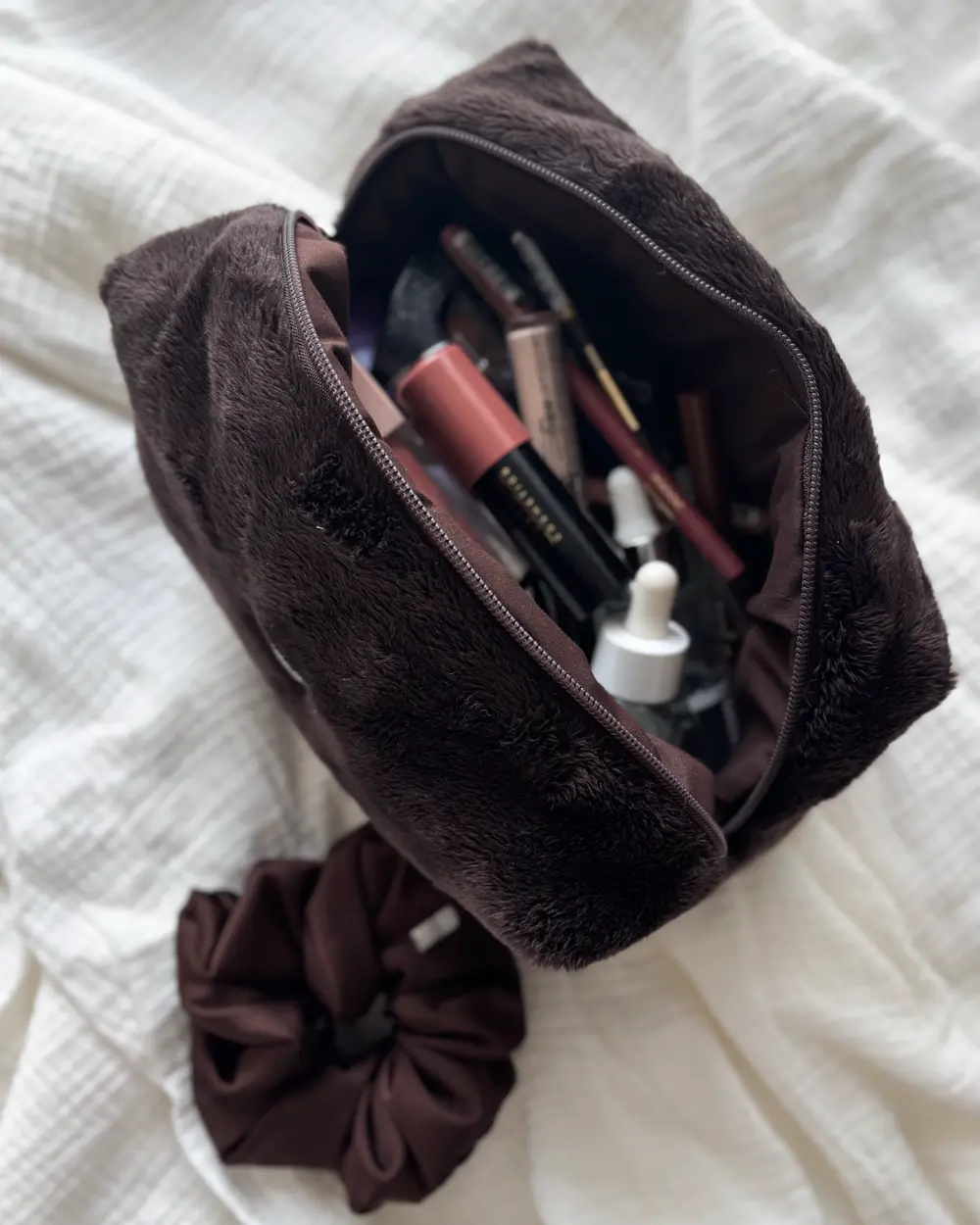 Kosmetyczka Fluffy Dark Brown 4 kosmetyczki handmade