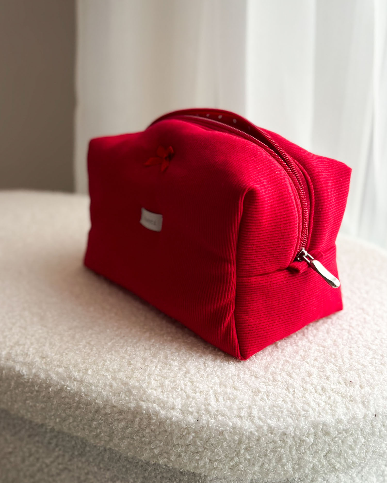 Kosmetyczka Ribb Red 4 Kosmetyczka Ribb Red - obrazek 4