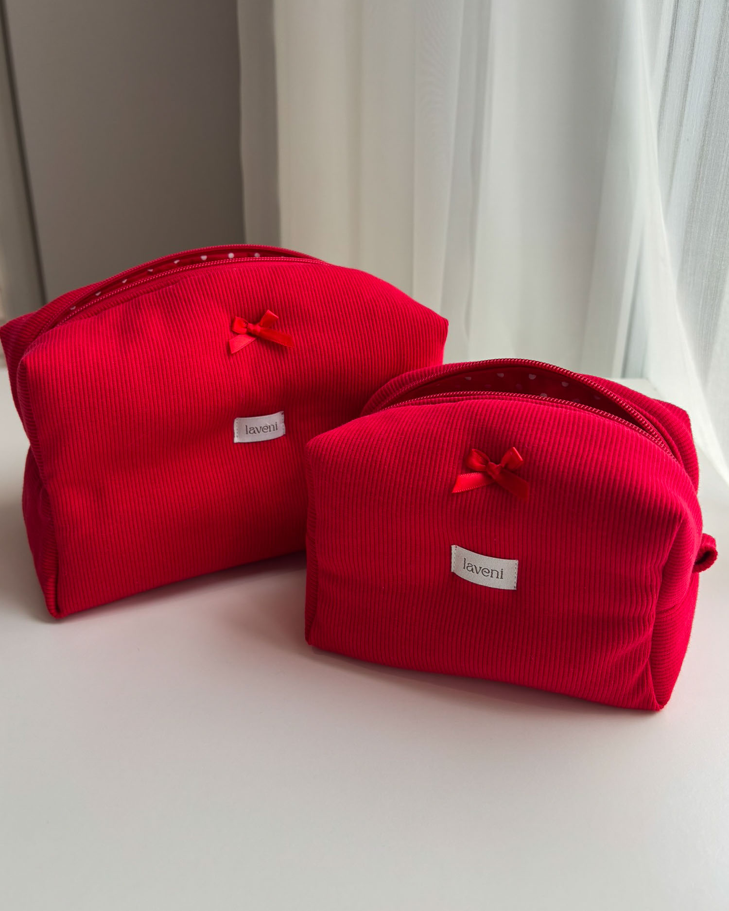 Kosmetyczka Ribb Red 1 czerwona kosmetyczka handmade