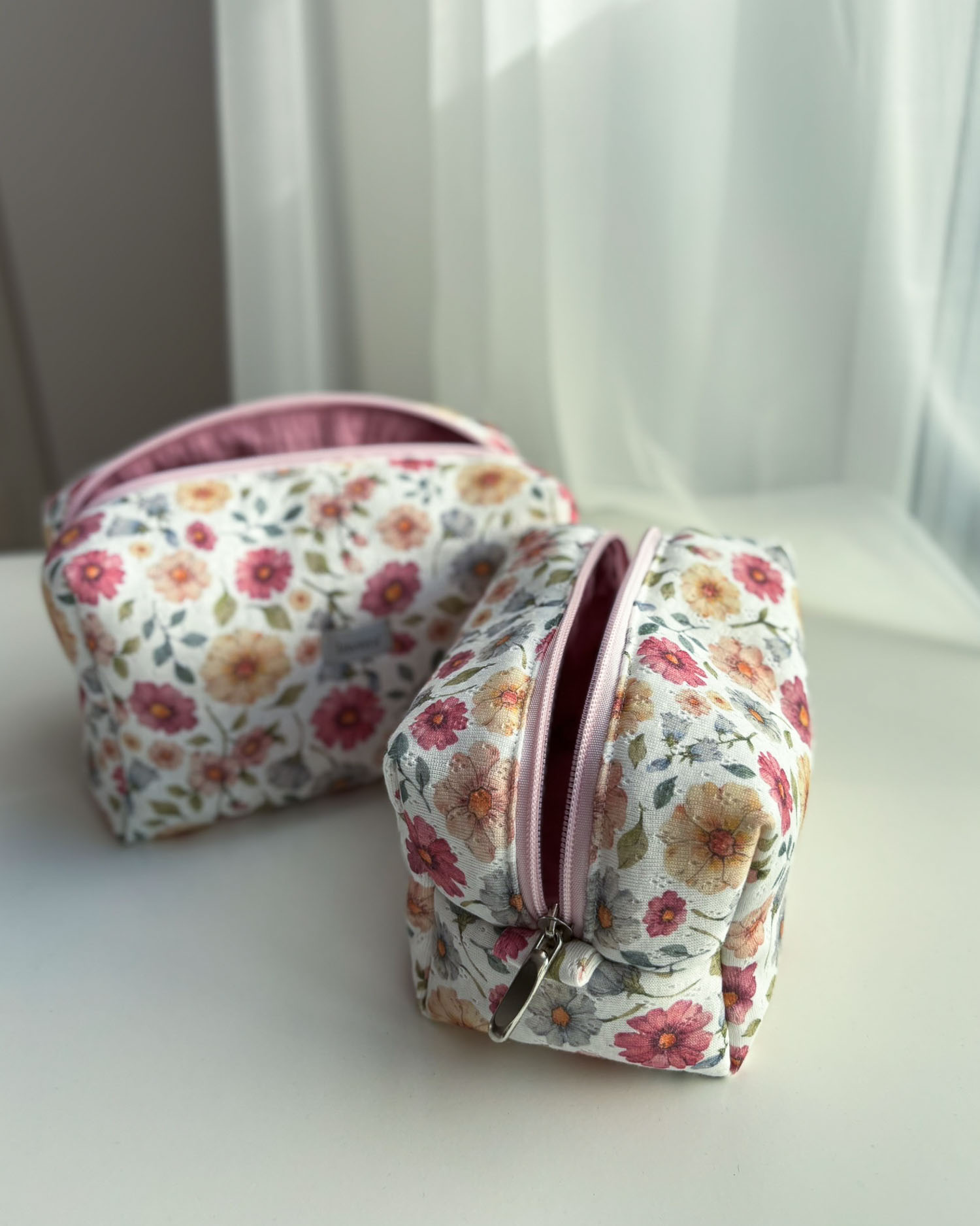 Limitowany Zestaw Kosmetyczek Spring Blossom 3 kosmetyczki damskie