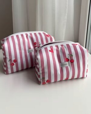 kosmetyczka w wisienki
